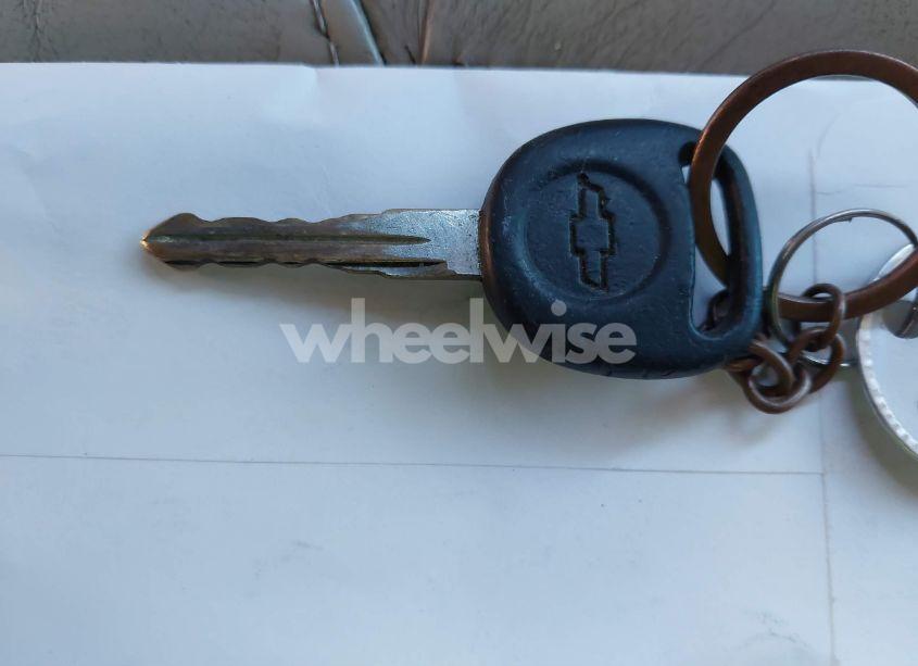 Photo 11 of 2002 Chevrolet Suburban 1500 LT (VIN 3GNEC16Z92G180545)