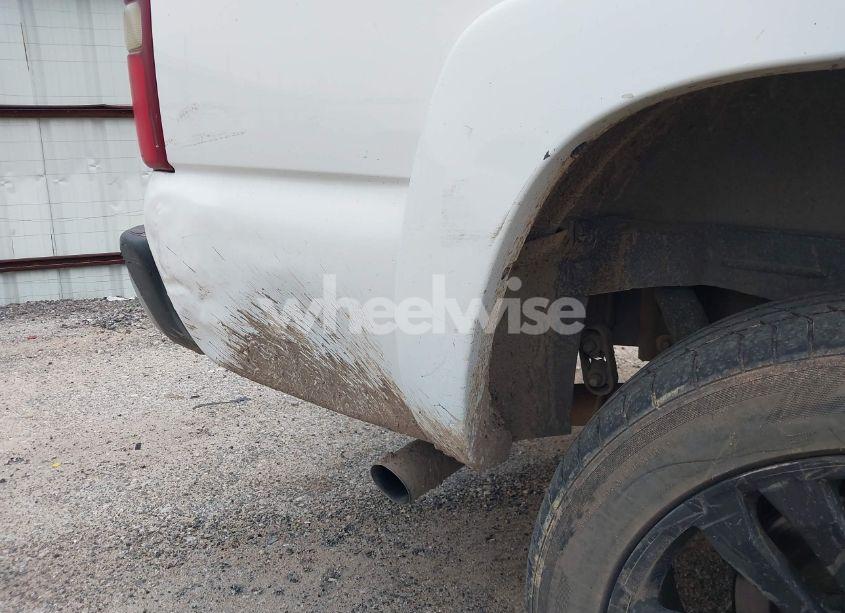 Photo 14 of 2002 Chevrolet Suburban 1500 LT (VIN 3GNEC16Z92G180545)