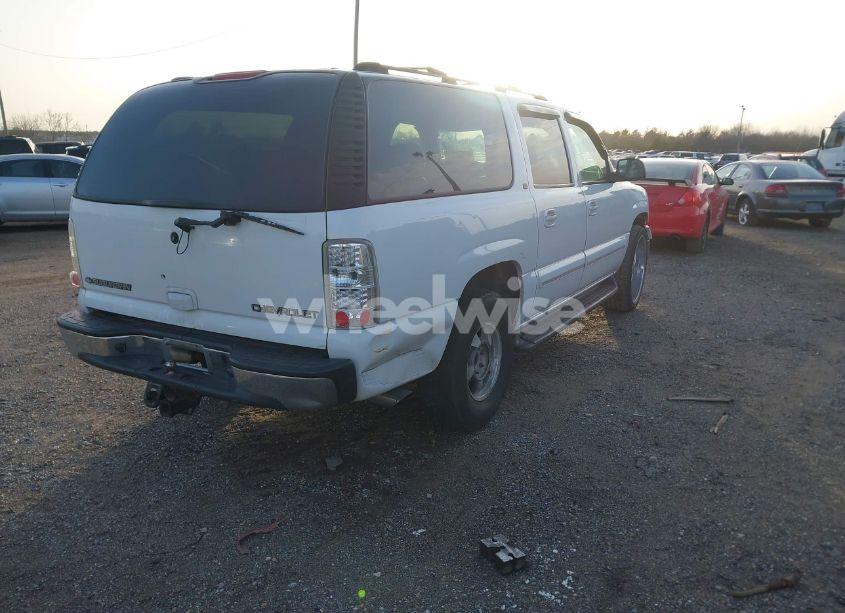 Photo 4 of 2002 Chevrolet Suburban 1500 LT (VIN 3GNEC16Z92G241795)