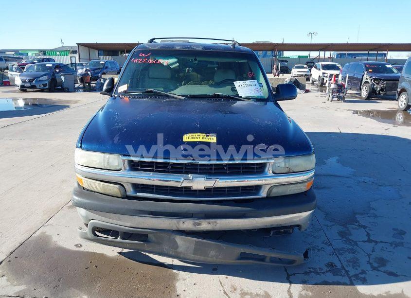 Photo 12 of 2002 Chevrolet Suburban 1500 LT (VIN 3GNEC16Z92G309366)