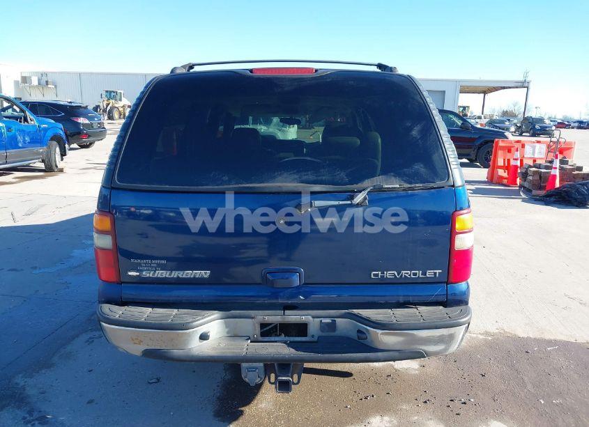 Photo 16 of 2002 Chevrolet Suburban 1500 LT (VIN 3GNEC16Z92G309366)