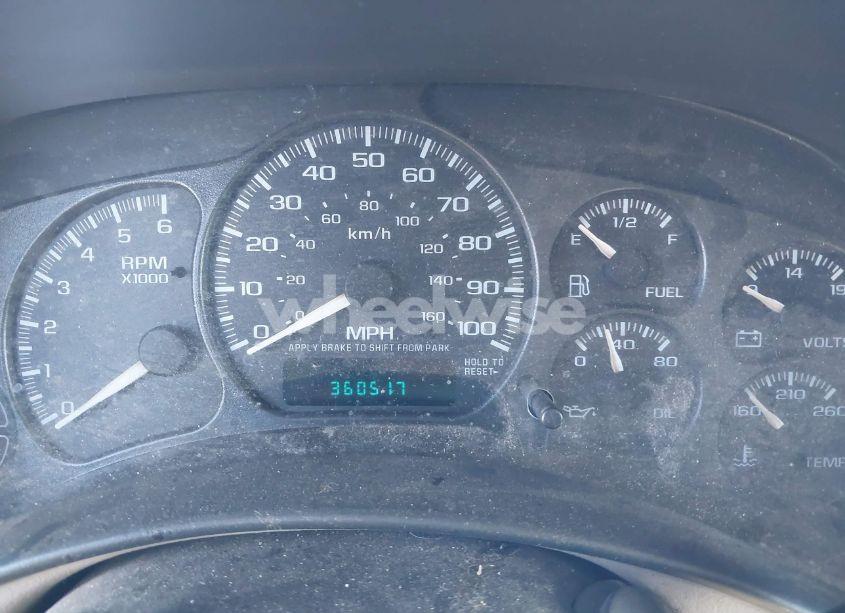 Photo 7 of 2002 Chevrolet Suburban 1500 LT (VIN 3GNEC16Z92G309366)