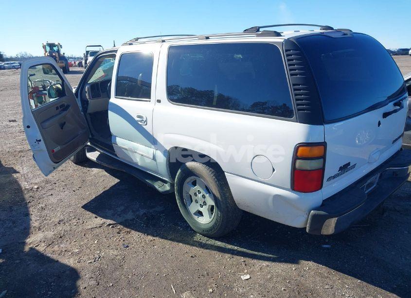 Photo 3 of 2004 Chevrolet Suburban 1500 LT (VIN 3GNEC16Z94G112443)
