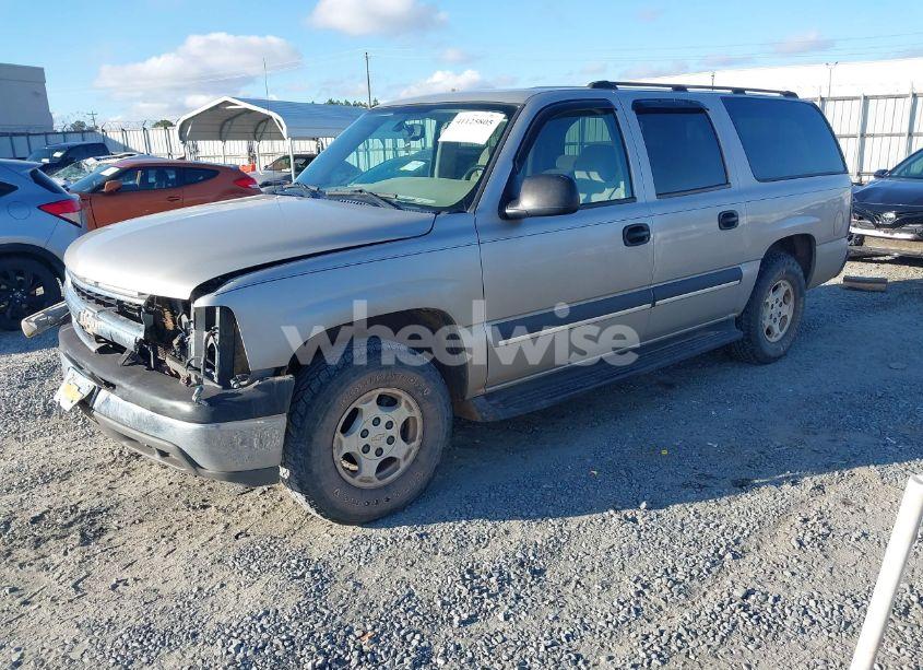 Photo 2 of 2004 Chevrolet Suburban 1500 LS (VIN 3GNEC16Z94G115374)