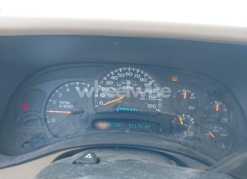 Photo 7 of 2004 Chevrolet Suburban 1500 LS (VIN 3GNEC16Z94G115374)