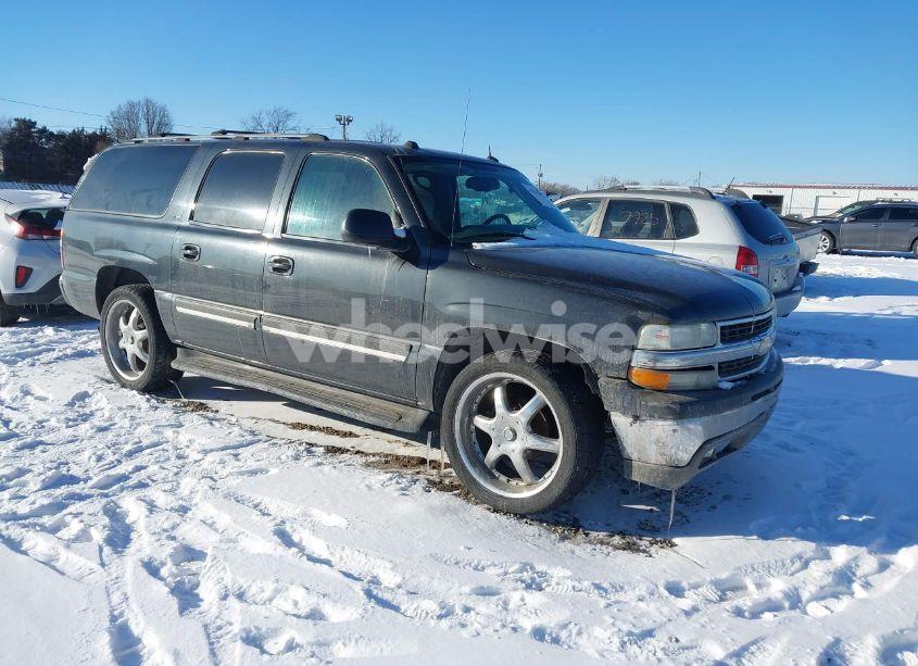 2004 Chevrolet Suburban 1500 LT (VIN 3GNEC16Z94G319009) main photo