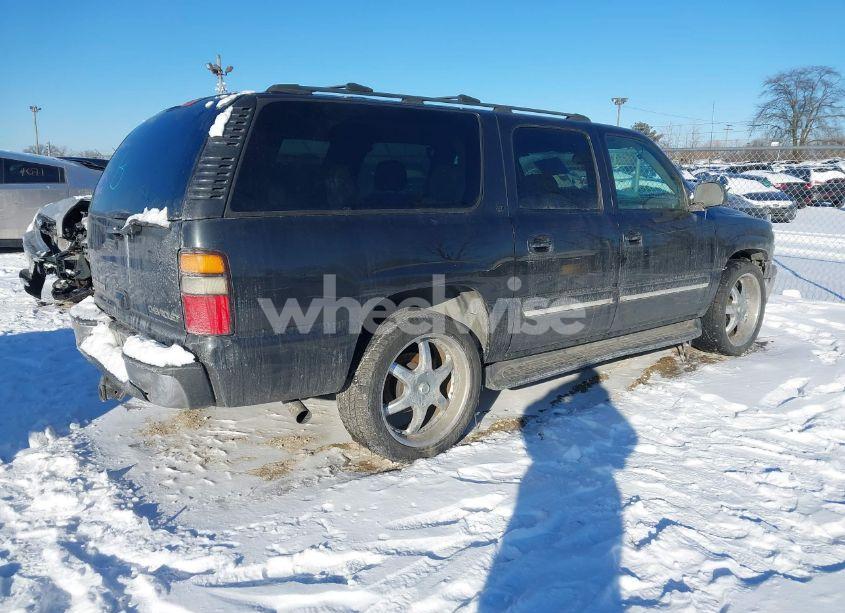 Photo 4 of 2004 Chevrolet Suburban 1500 LT (VIN 3GNEC16Z94G319009)