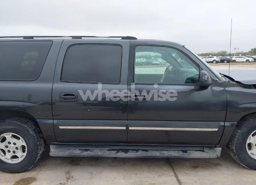 Photo 14 of 2005 Chevrolet Suburban 1500 LS (VIN 3GNEC16Z95G131012)