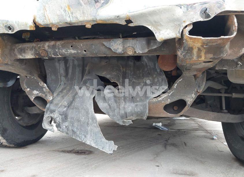 Photo 18 of 2005 Chevrolet Suburban 1500 LS (VIN 3GNEC16Z95G131012)