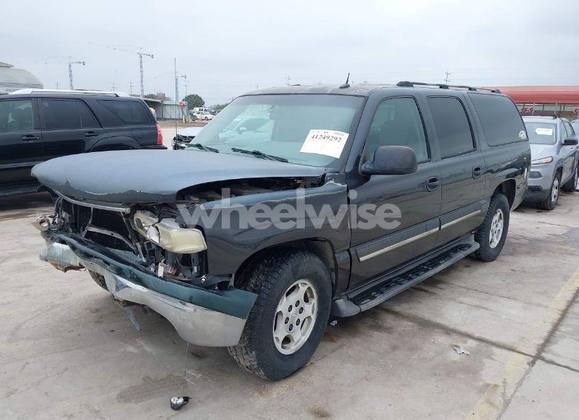 Photo 2 of 2005 Chevrolet Suburban 1500 LS (VIN 3GNEC16Z95G131012)