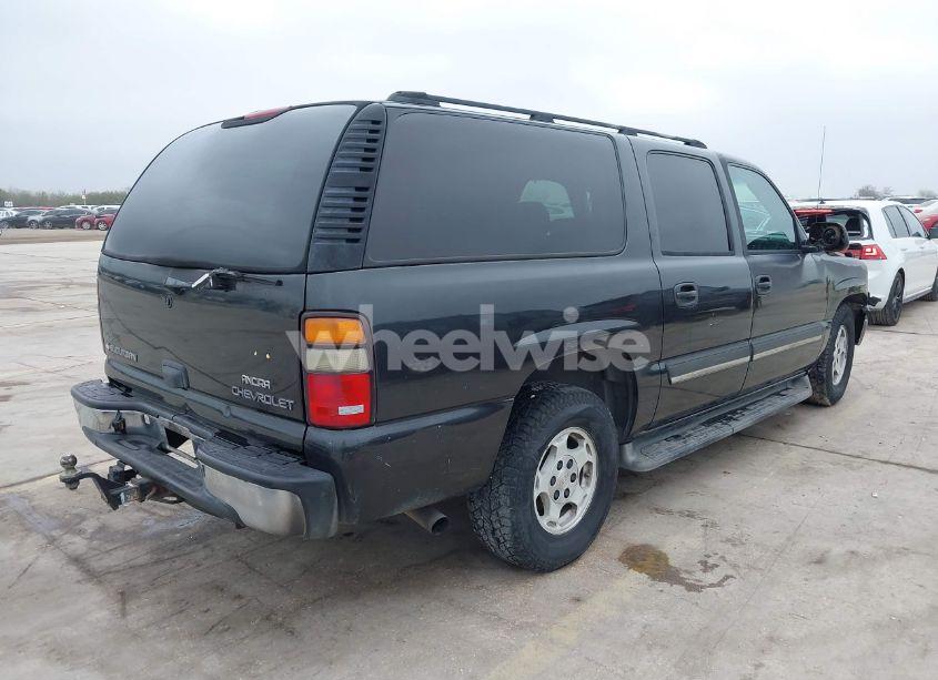 Photo 4 of 2005 Chevrolet Suburban 1500 LS (VIN 3GNEC16Z95G131012)