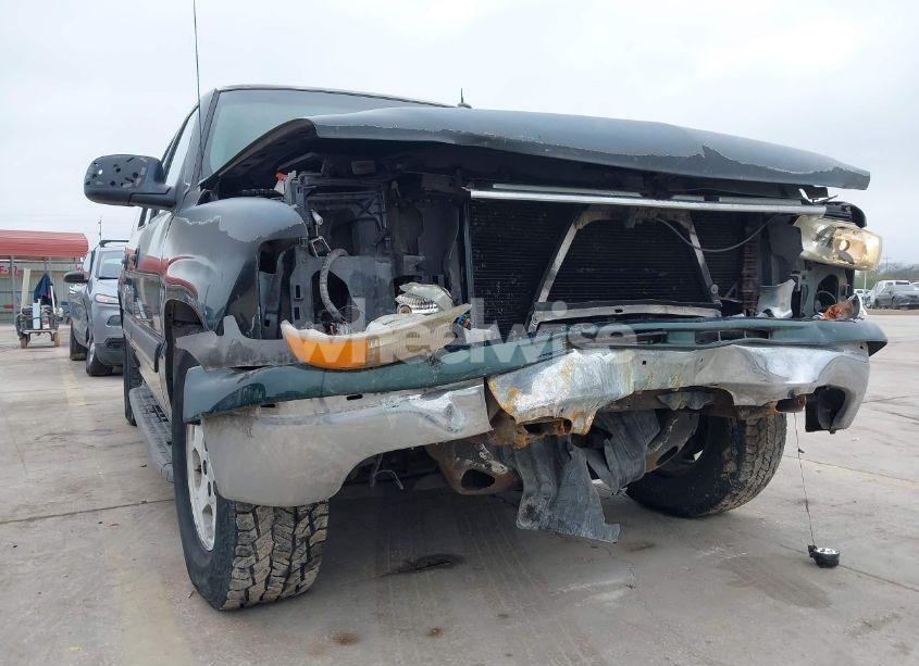 Photo 6 of 2005 Chevrolet Suburban 1500 LS (VIN 3GNEC16Z95G131012)