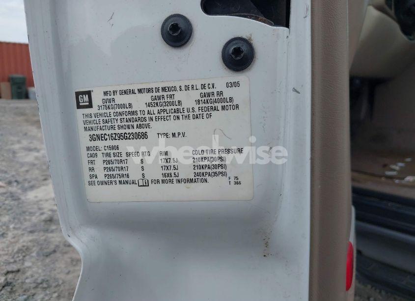 Photo 9 of 2005 Chevrolet Suburban 1500 Z71 (VIN 3GNEC16Z95G230686)