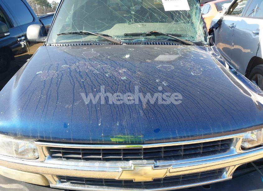 Photo 10 of 2002 Chevrolet Suburban 1500 LS (VIN 3GNEC16ZX2G275244)