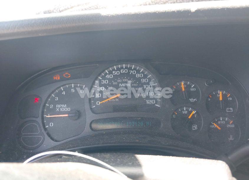 Photo 7 of 2003 Chevrolet Suburban 1500 LT (VIN 3GNEC16ZX3G334147)