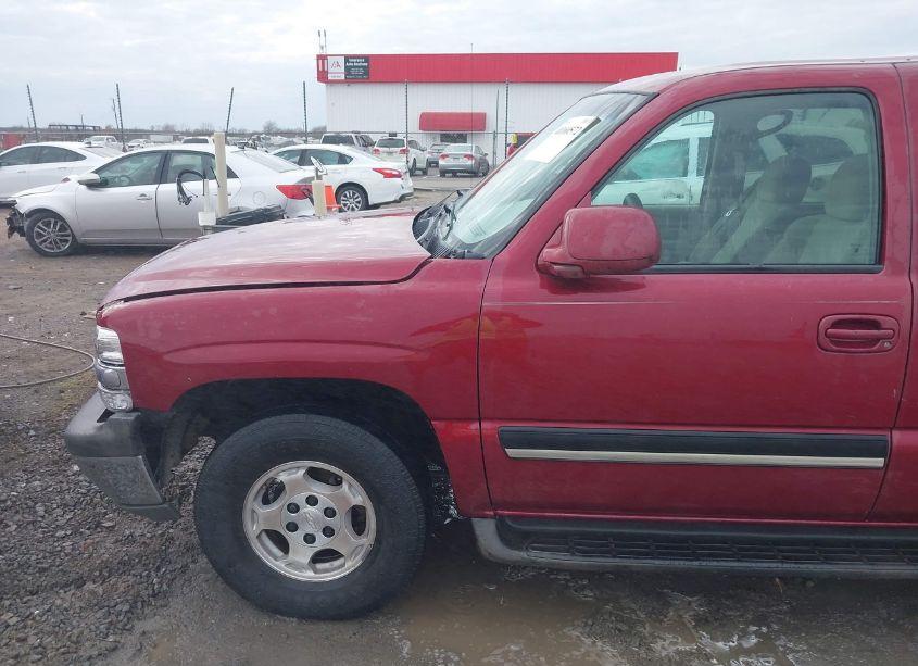 Photo 19 of 2004 Chevrolet Suburban 1500 LS (VIN 3GNEC16ZX4G313977)