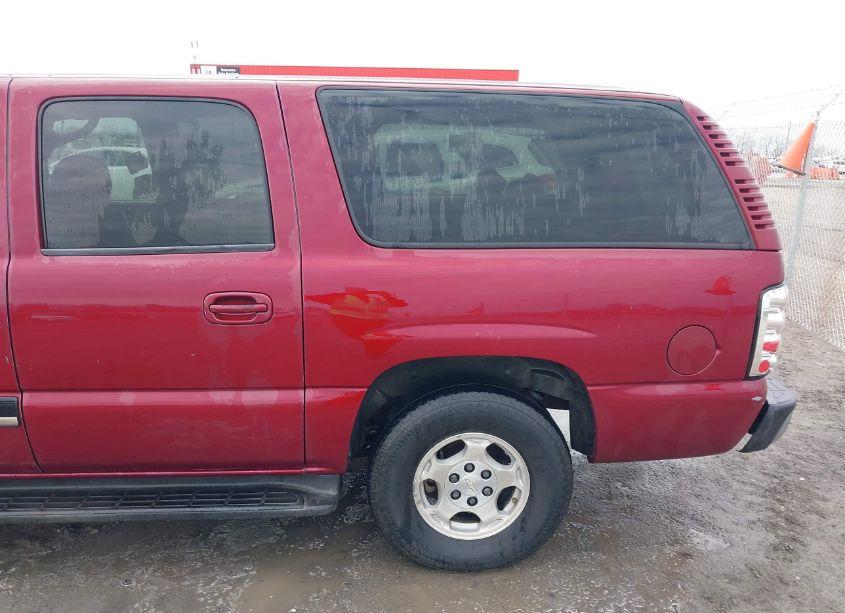 Photo 20 of 2004 Chevrolet Suburban 1500 LS (VIN 3GNEC16ZX4G313977)