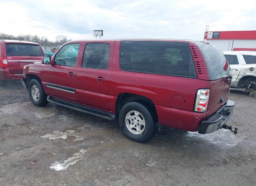 Photo 3 of 2004 Chevrolet Suburban 1500 LS (VIN 3GNEC16ZX4G313977)