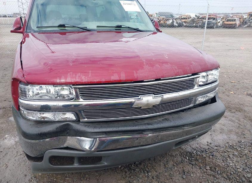 Photo 6 of 2004 Chevrolet Suburban 1500 LS (VIN 3GNEC16ZX4G313977)