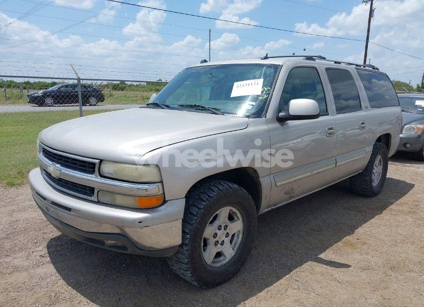 Photo 6 of 2005 Chevrolet Suburban 1500 LT (VIN 3GNEC16ZX5G140284)