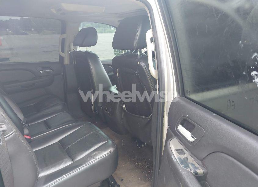 Photo 8 of 2009 Chevrolet Avalanche 1500 LT2 (VIN 3GNEC22099G122135)