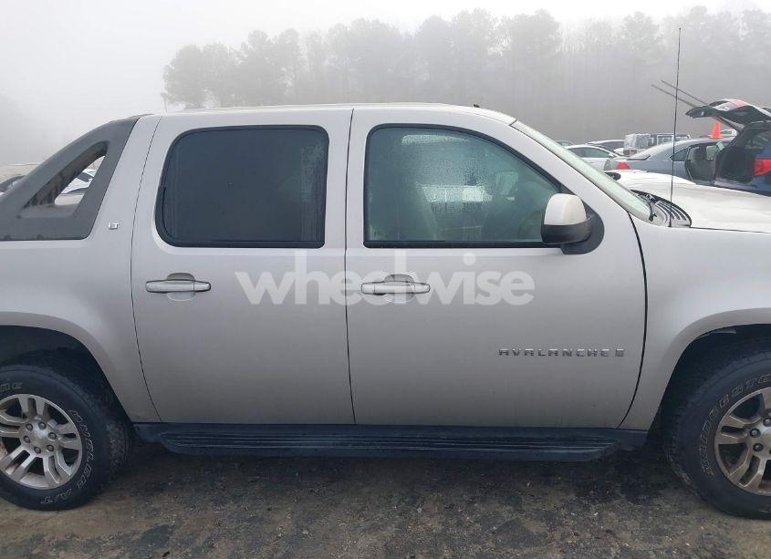 Photo 14 of 2007 Chevrolet Avalanche 1500 LT (VIN 3GNEK12327G111627)
