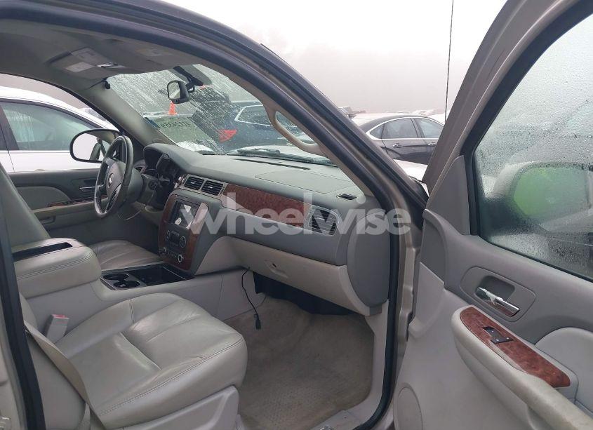 Photo 5 of 2007 Chevrolet Avalanche 1500 LT (VIN 3GNEK12327G111627)