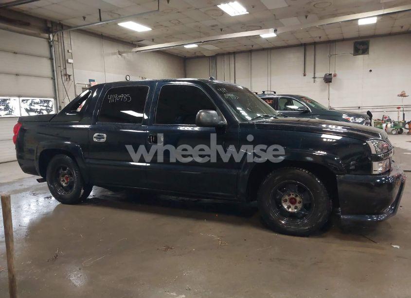 Photo 13 of 2004 Chevrolet Avalanche 1500 (VIN 3GNEK12T04G300546)