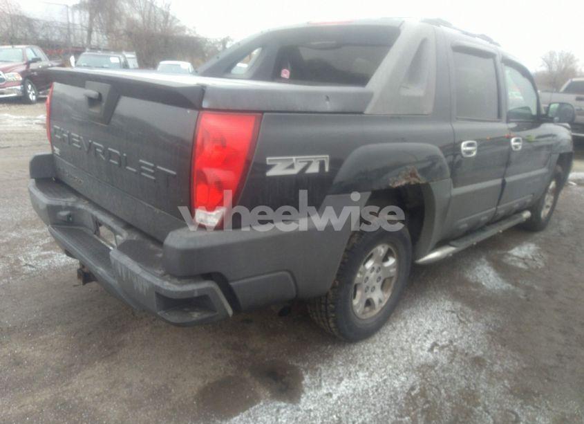 Photo 4 of 2004 Chevrolet Avalanche 1500 (VIN 3GNEK12T14G329215)
