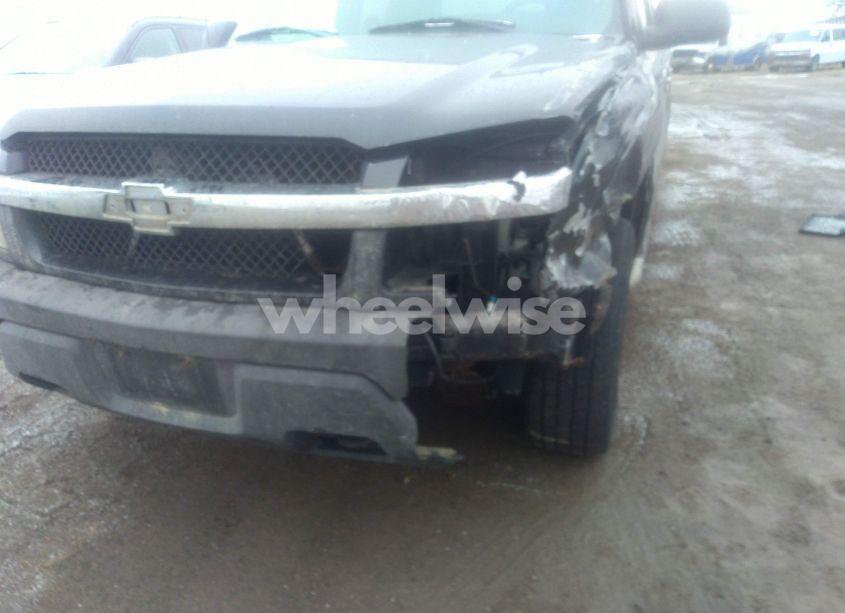 Photo 6 of 2004 Chevrolet Avalanche 1500 (VIN 3GNEK12T14G329215)