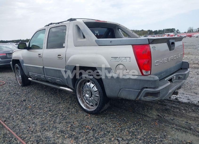 Photo 3 of 2004 Chevrolet Avalanche 1500 (VIN 3GNEK12T24G147409)