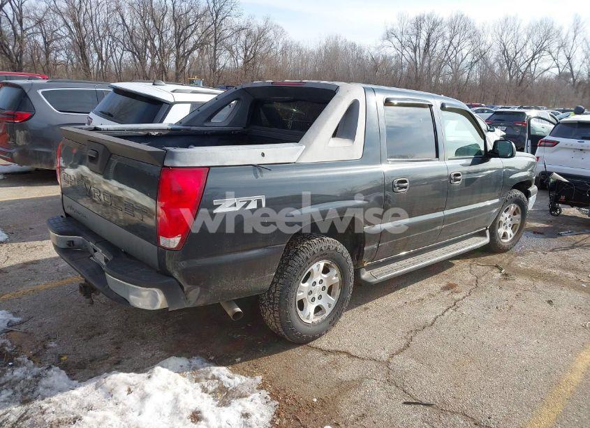 Photo 4 of 2004 Chevrolet Avalanche 1500 (VIN 3GNEK12T24G219905)