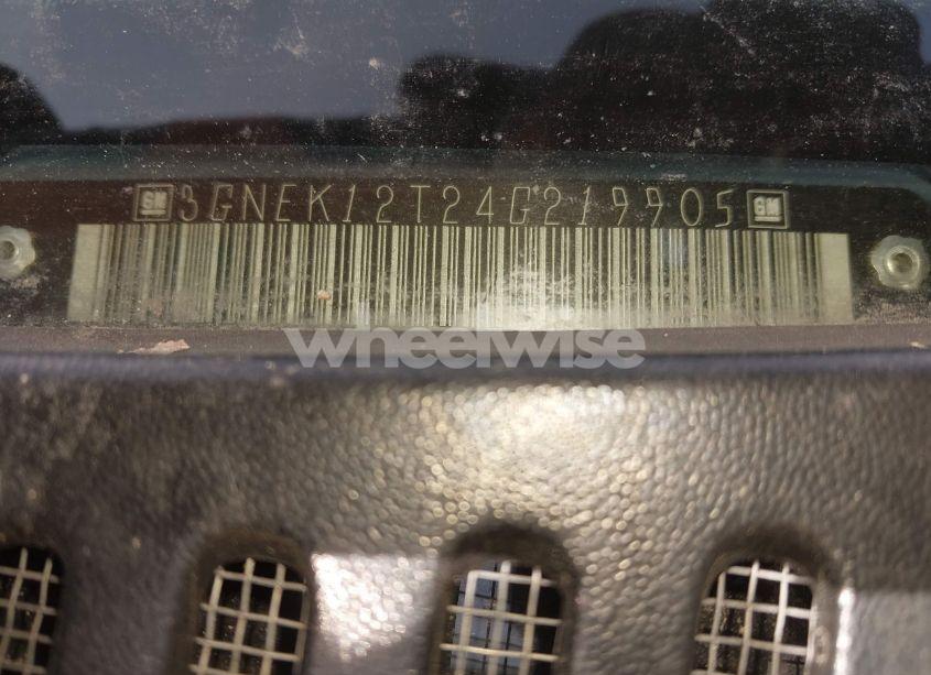 Photo 9 of 2004 Chevrolet Avalanche 1500 (VIN 3GNEK12T24G219905)