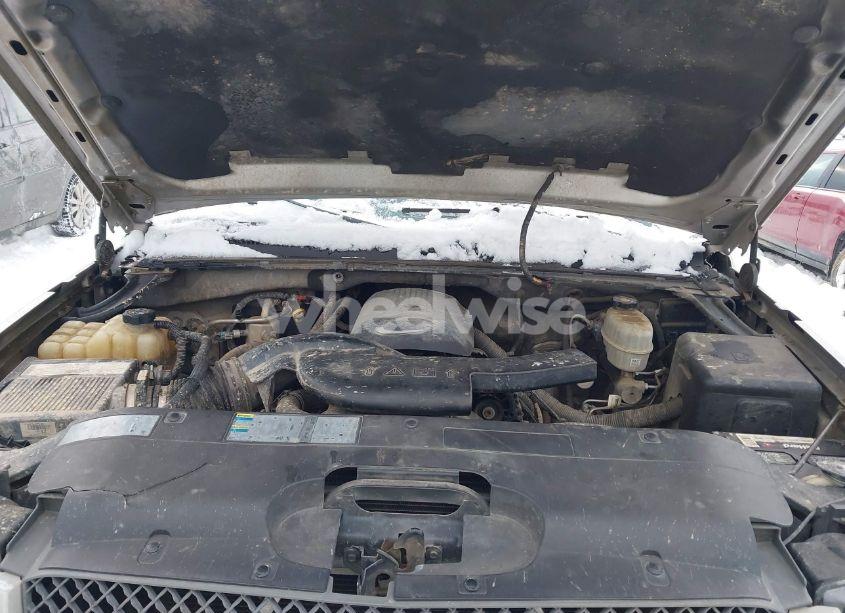 Photo 10 of 2004 Chevrolet Avalanche 1500 (VIN 3GNEK12T34G333377)