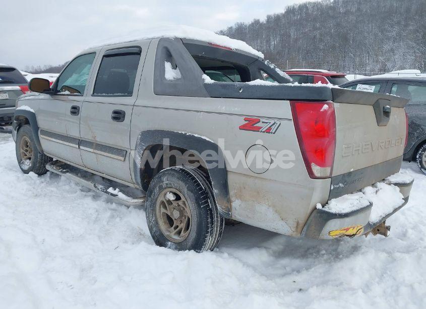 Photo 3 of 2004 Chevrolet Avalanche 1500 (VIN 3GNEK12T34G333377)
