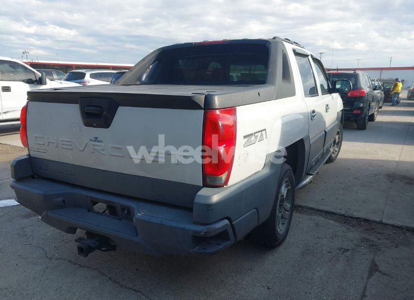Photo 4 of 2004 Chevrolet Avalanche 1500 (VIN 3GNEK12T54G187595)
