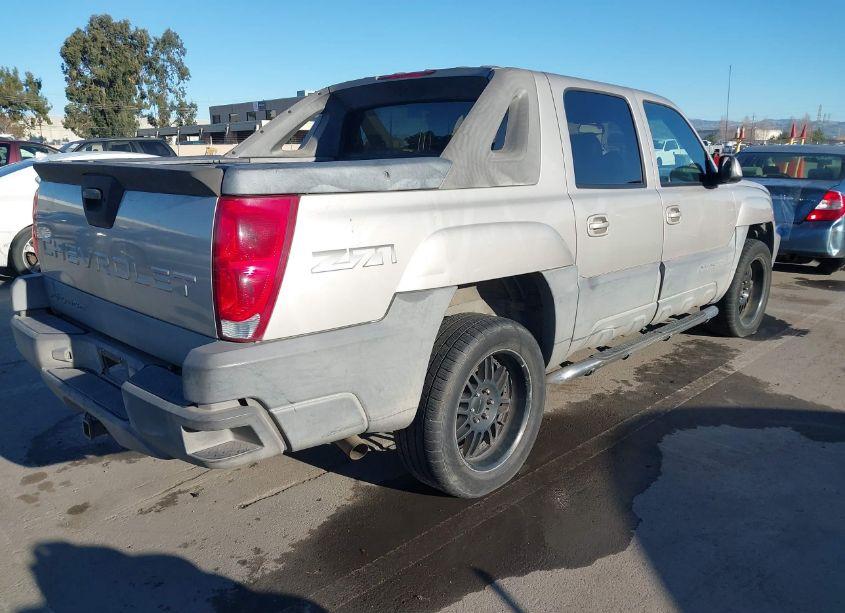 Photo 4 of 2004 Chevrolet Avalanche (VIN 3GNEK12T54G332540)