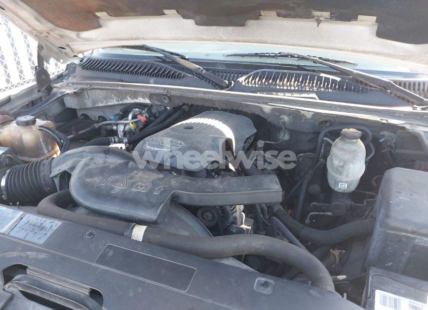 Photo 10 of 2004 Chevrolet Avalanche 1500 (VIN 3GNEK12T64G144156)