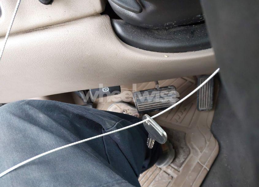 Photo 11 of 2004 Chevrolet Avalanche 1500 (VIN 3GNEK12T64G144156)