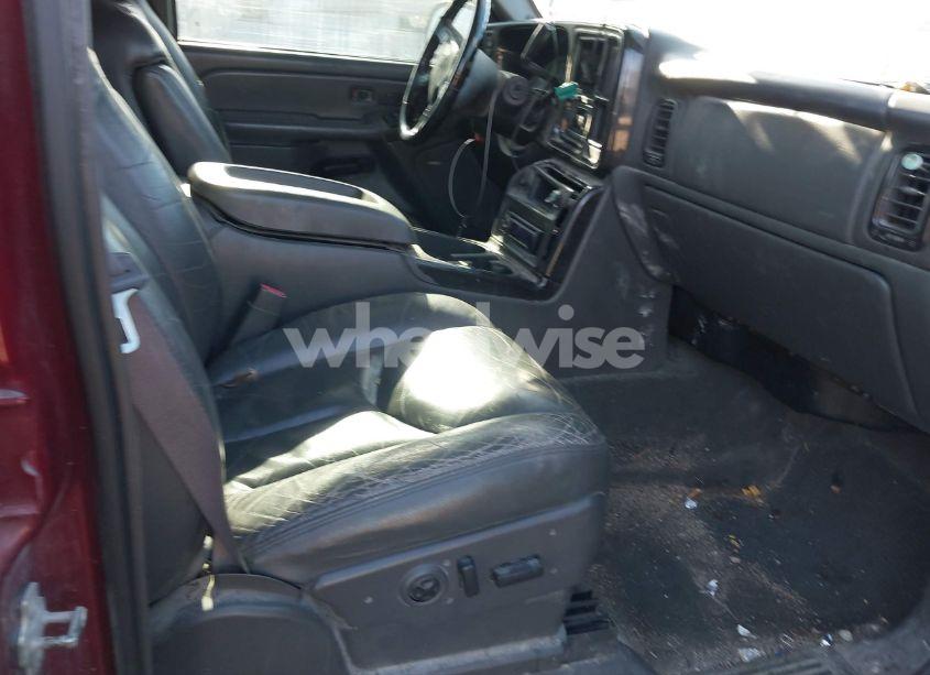 Photo 5 of 2004 Chevrolet Avalanche 1500 (VIN 3GNEK12T64G285793)