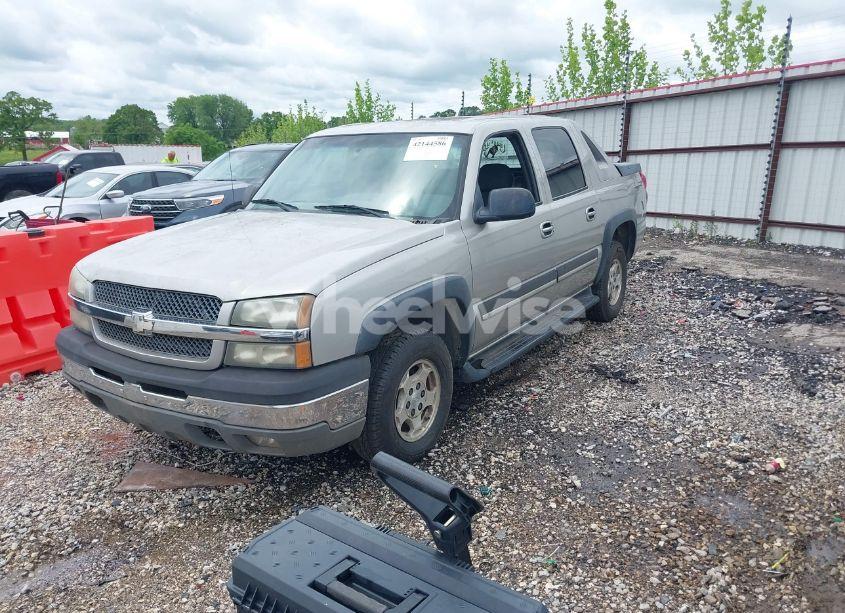 Photo 2 of 2004 Chevrolet Avalanche 1500 (VIN 3GNEK12T74G334998)