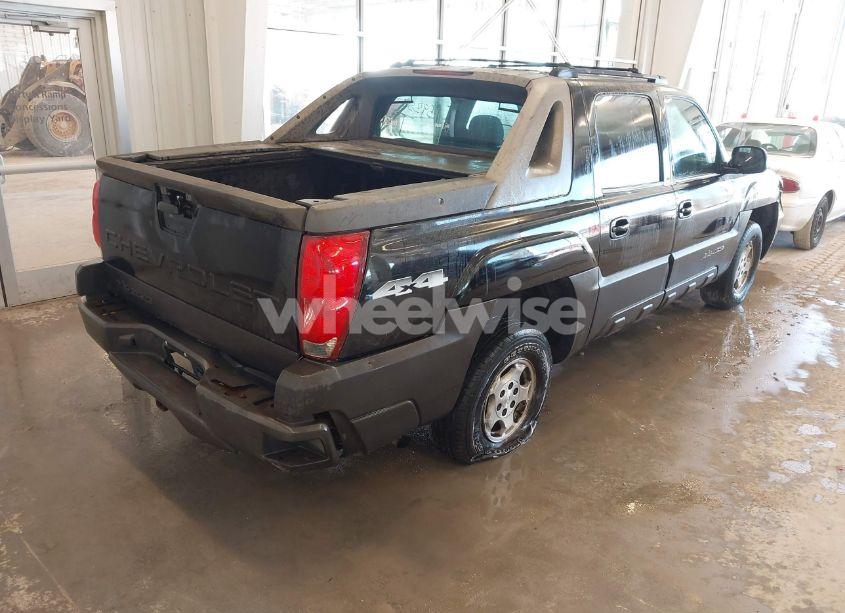 Photo 4 of 2004 Chevrolet Avalanche 1500 (VIN 3GNEK12T84G159368)