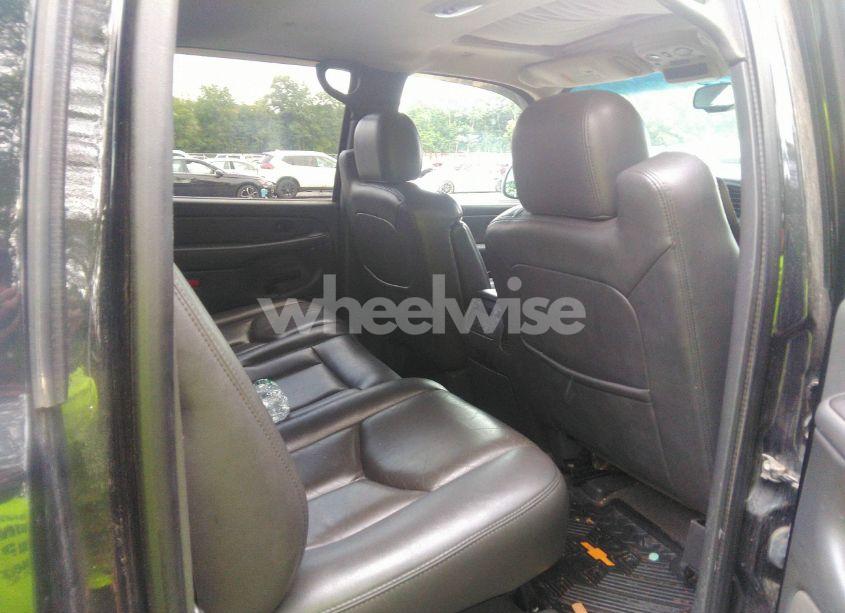 Photo 8 of 2004 Chevrolet Avalanche 1500 (VIN 3GNEK12T94G287439)