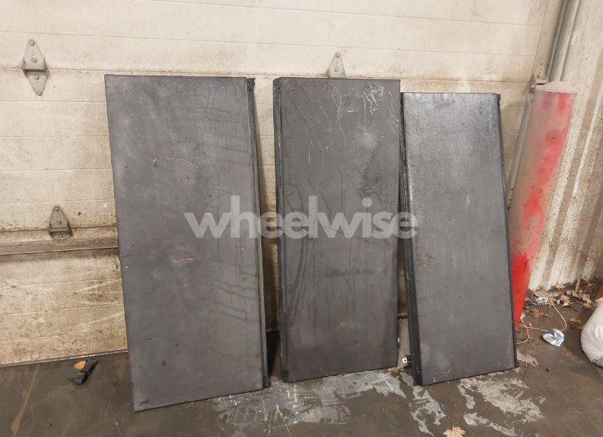 Photo 12 of 2005 Chevrolet Avalanche 1500 Z71 (VIN 3GNEK12Z35G131967)