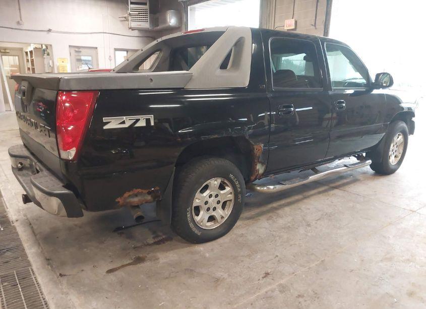 Photo 4 of 2005 Chevrolet Avalanche Z71 (VIN 3GNEK12Z45G140368)