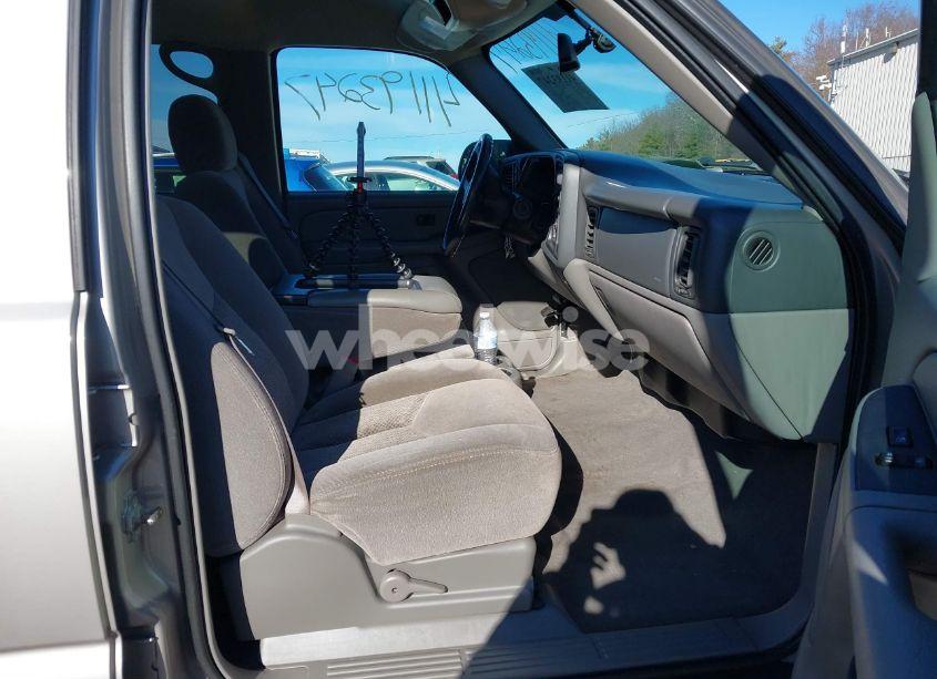 Photo 5 of 2006 Chevrolet Avalanche 1500 LS (VIN 3GNEK12Z56G242294)