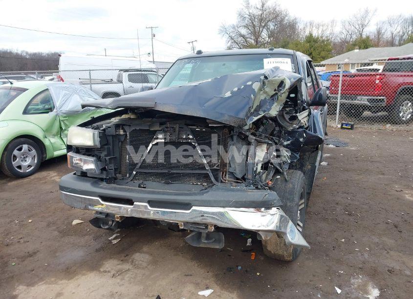 Photo 2 of 2005 Chevrolet Avalanche 1500 Z71 (VIN 3GNEK12Z65G158810)