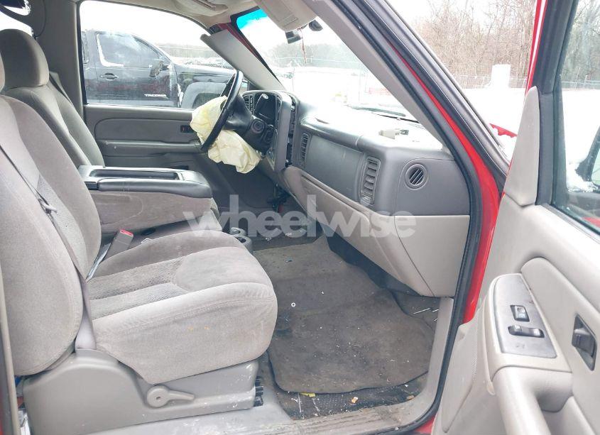 Photo 5 of 2005 Chevrolet Avalanche 1500 LS (VIN 3GNEK12Z95G183264)