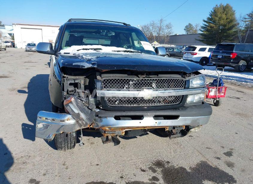 Photo 6 of 2005 Chevrolet Avalanche 1500 LS (VIN 3GNEK12ZX5G210052)