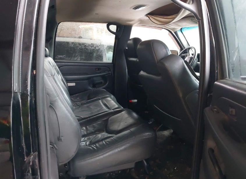 Photo 8 of 2002 Chevrolet Avalanche 1500 (VIN 3GNEK13T02G127851)